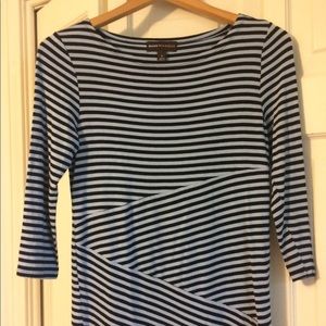 Super soft Dana Buchman jersey top